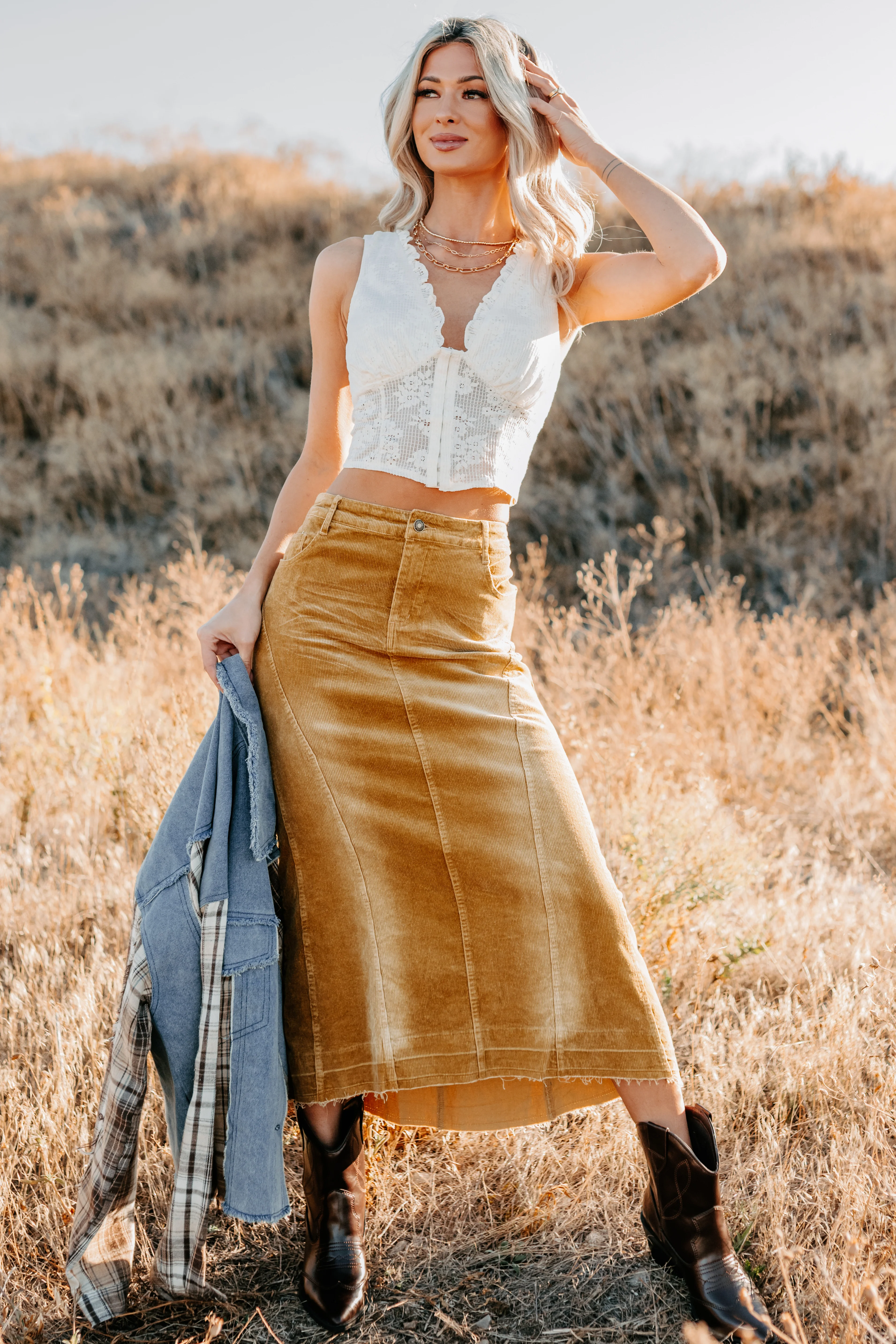 Dream In Gold Sleeveless Floral Lace Top (Cream) - Image 14