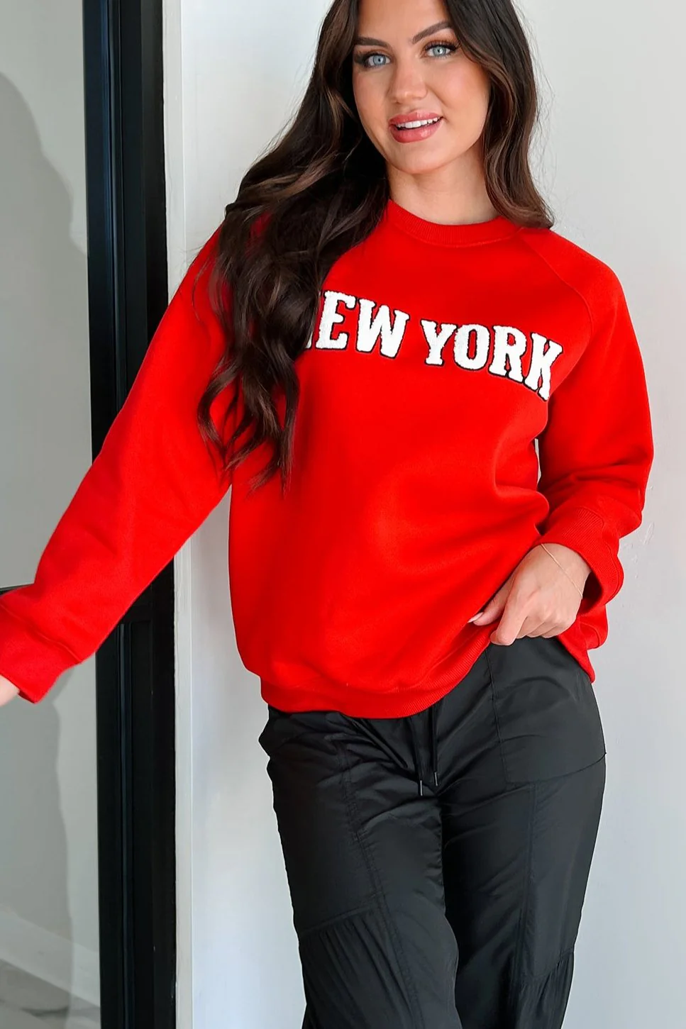 The City That Never Sleeps "New York" Raglan Sweatshirt (Red) - Image 7