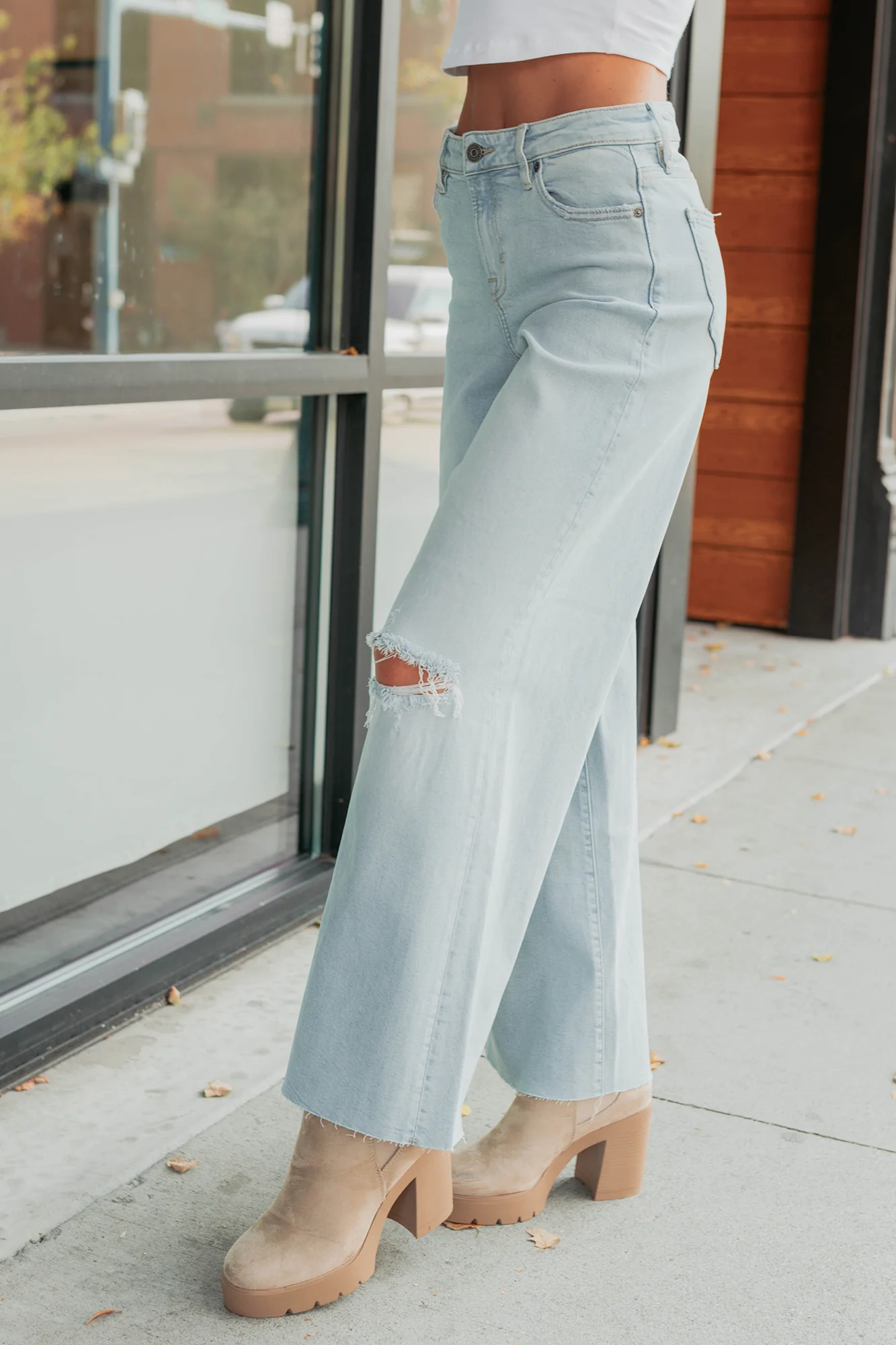 Vivienne Wide Leg Ripped Hidden Jeans (Light) - Image 15